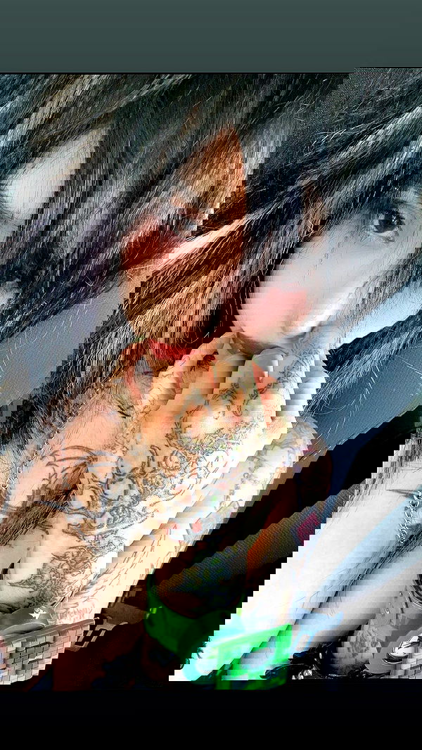 zommmbri image ~ Altpins