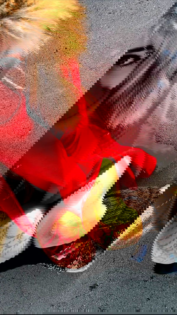 zommmbri image ~ Altpins