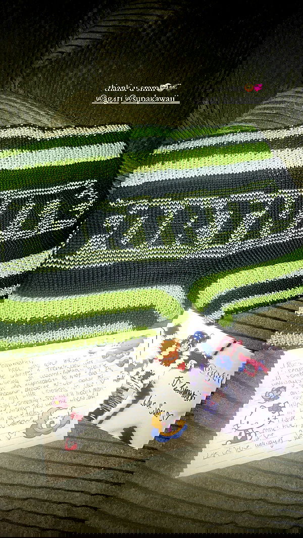 zommmbri image ~ Altpins