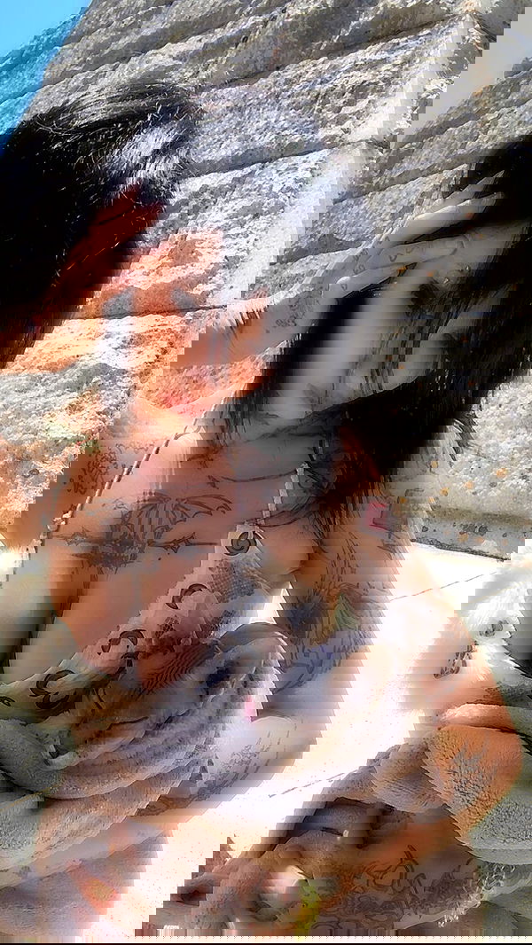 zommmbri image ~ Altpins