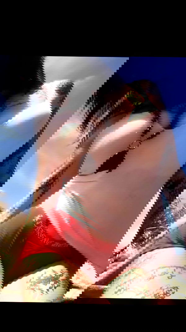 zommmbri image ~ Altpins