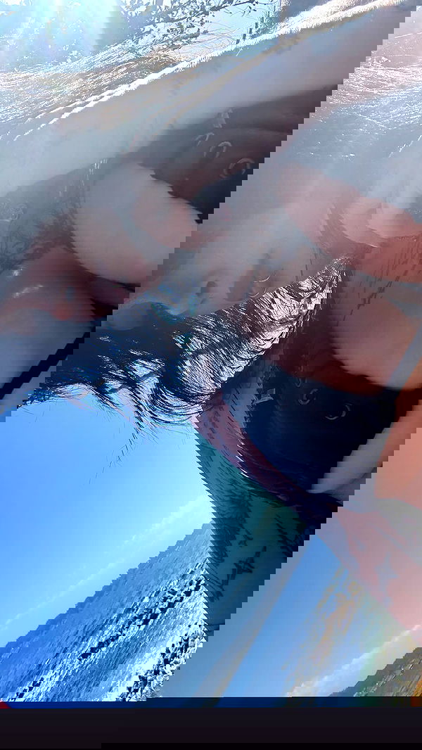 zommmbri image ~ Altpins