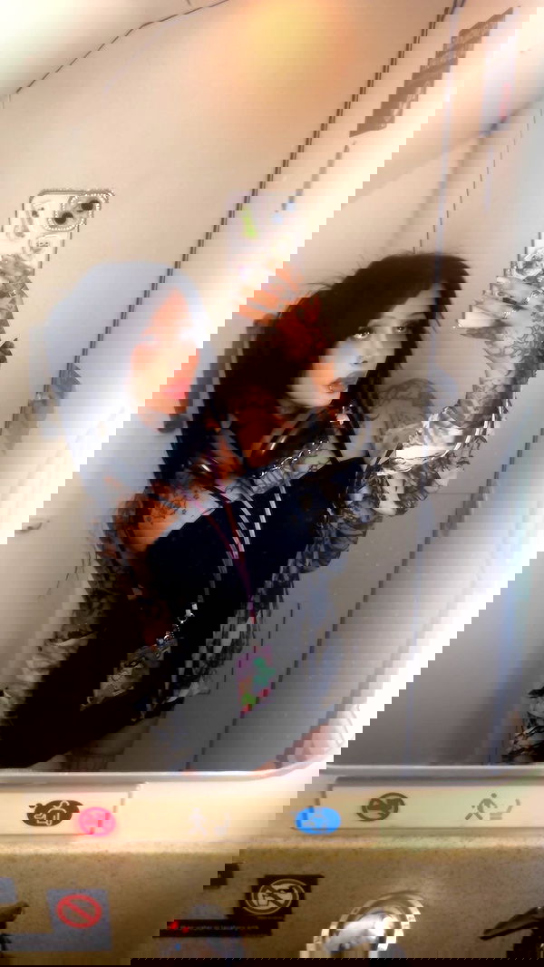 zommmbri image ~ Altpins