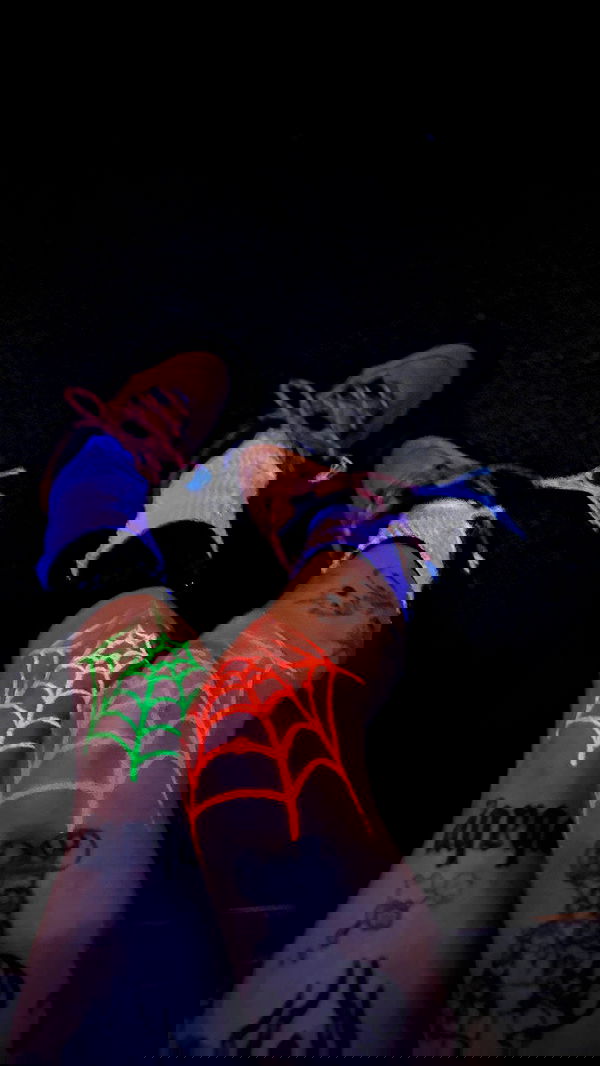 zommmbri image ~ Altpins