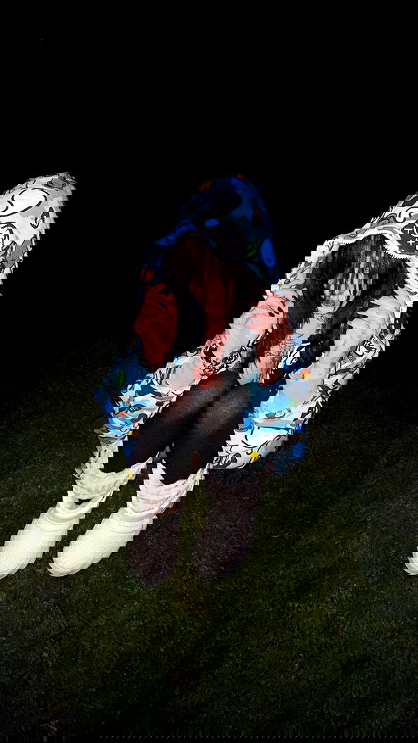 zommmbri image ~ Altpins