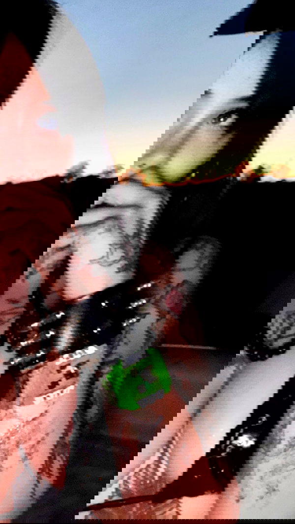 zommmbri image ~ Altpins