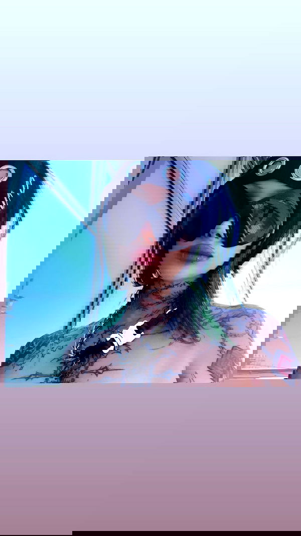 zommmbri image ~ Altpins