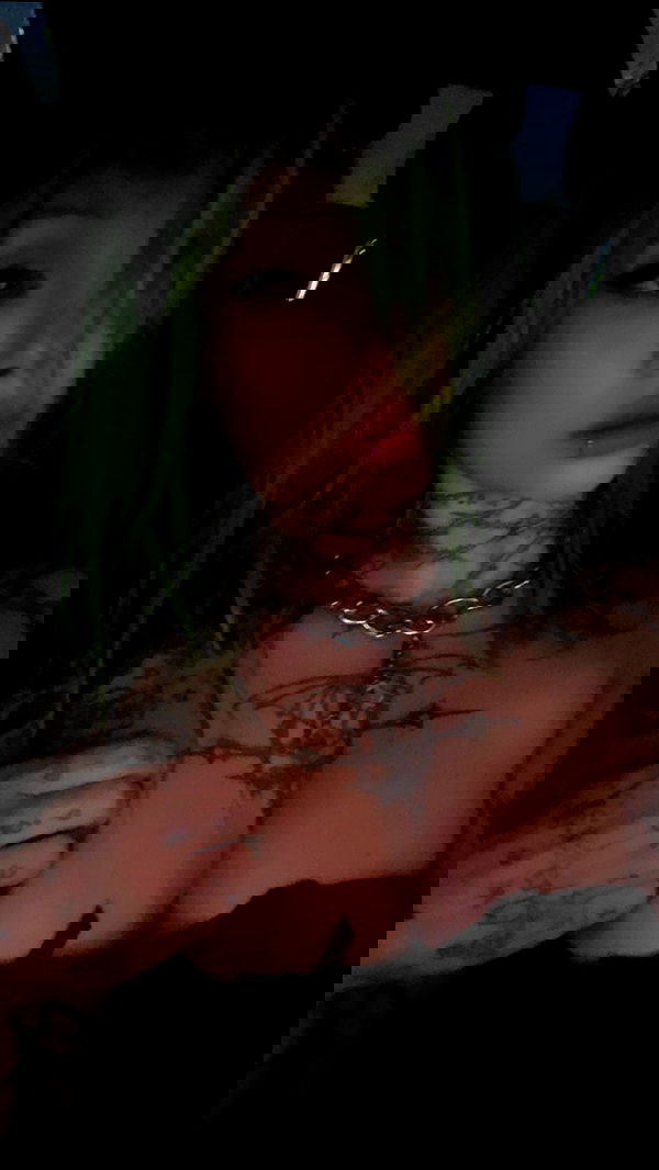 zommmbri image ~ Altpins