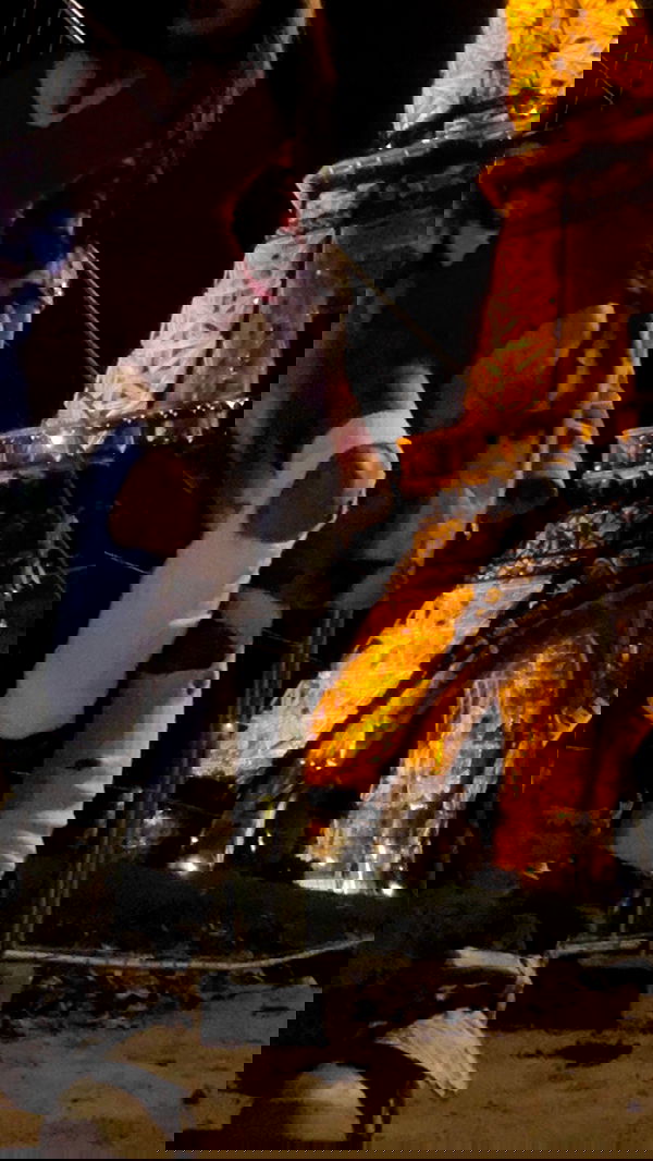 zommmbri image ~ Altpins