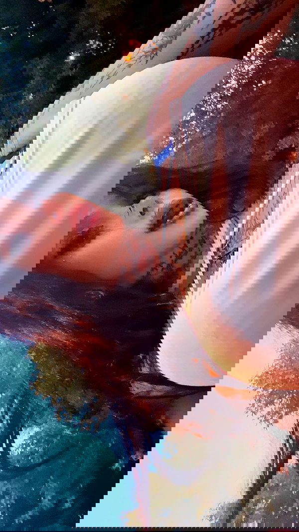 zommmbri image ~ Altpins