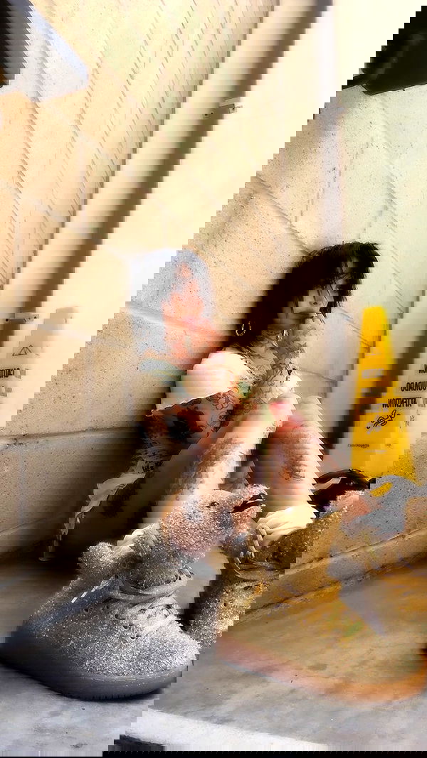 zommmbri image ~ Altpins