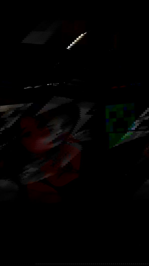 zommmbri image ~ Altpins