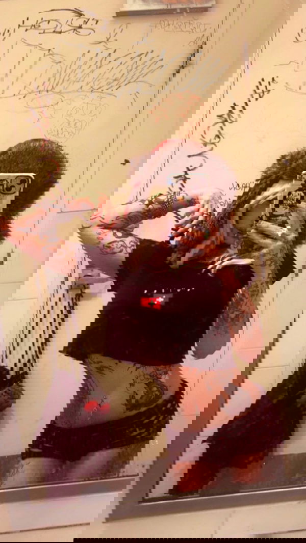 zommmbri image ~ Altpins