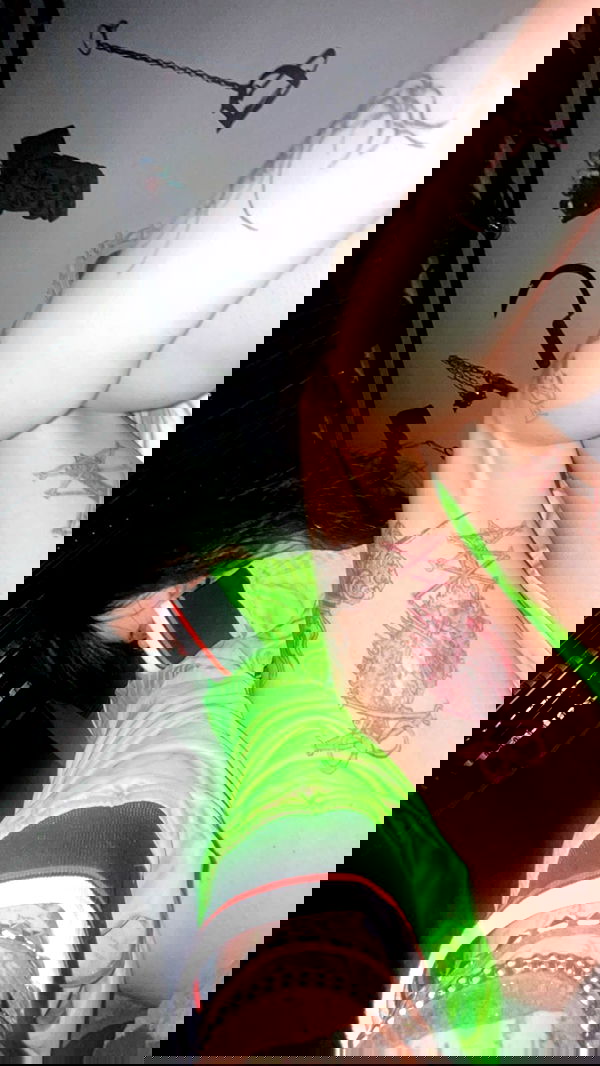 zommmbri image ~ Altpins