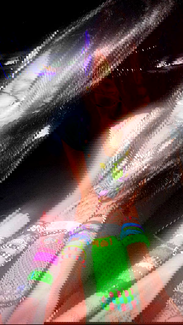 zommmbri image ~ Altpins