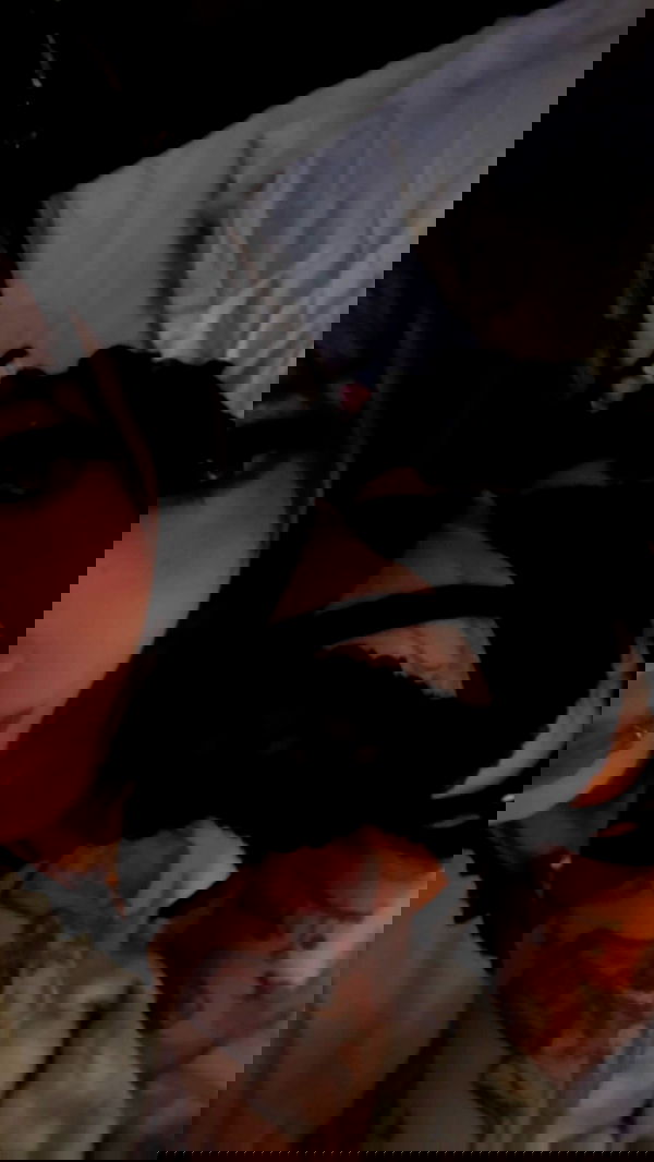 zommmbri image ~ Altpins