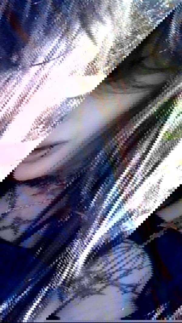 zommmbri image ~ Altpins