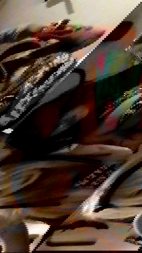 zommmbri image ~ Altpins