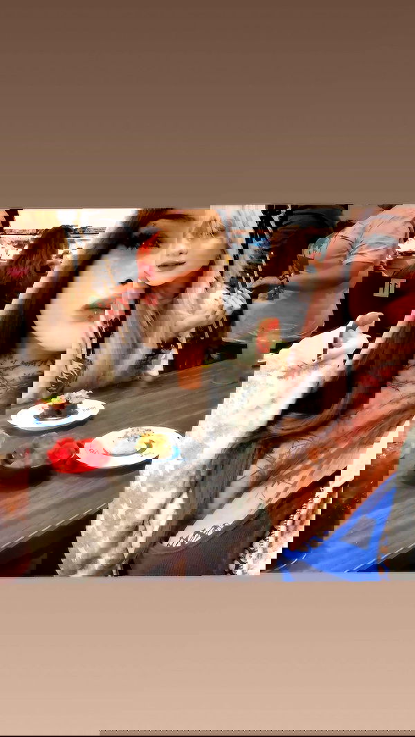 zommmbri image ~ Altpins