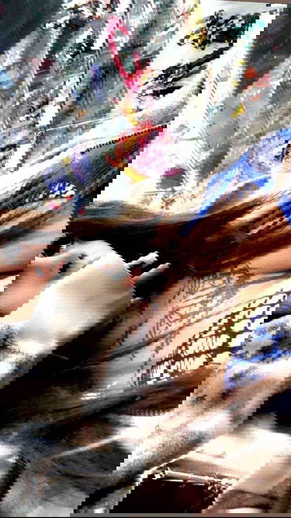 zommmbri image ~ Altpins