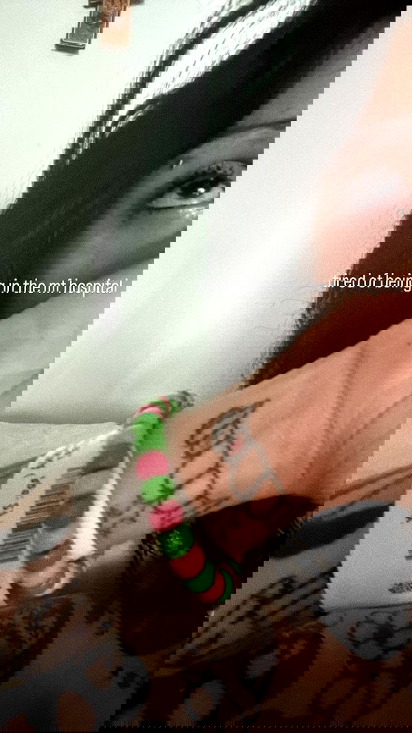 zommmbri image ~ Altpins