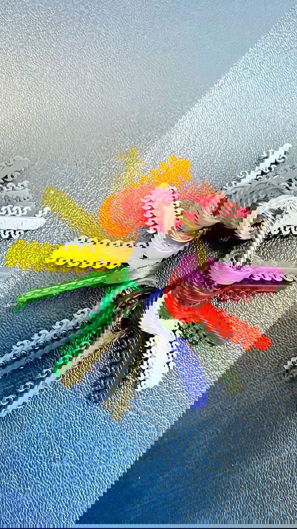 zommmbri image ~ Altpins