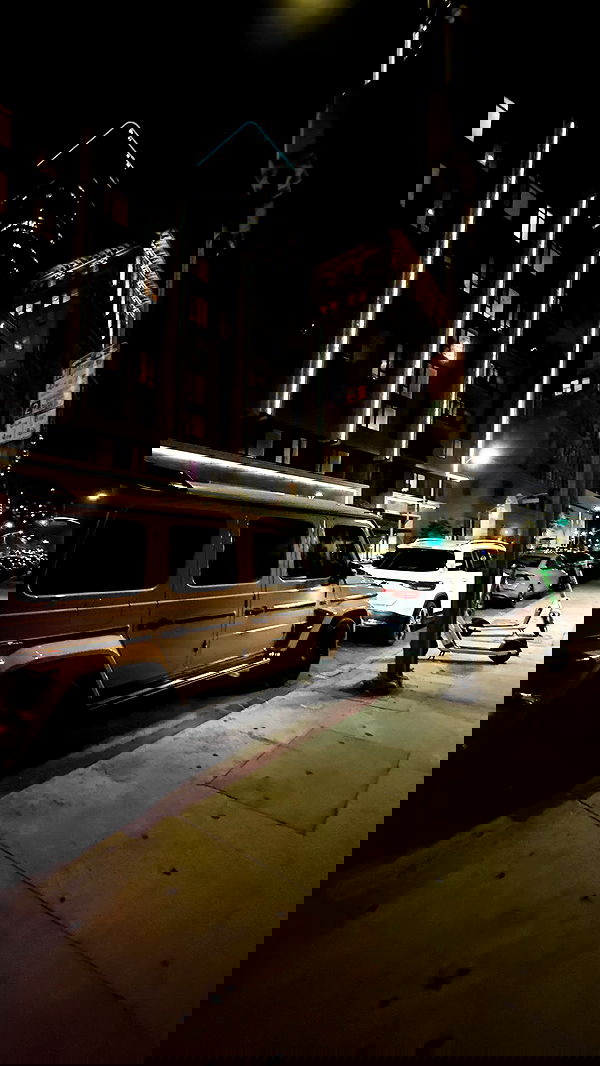 zommmbri image ~ Altpins