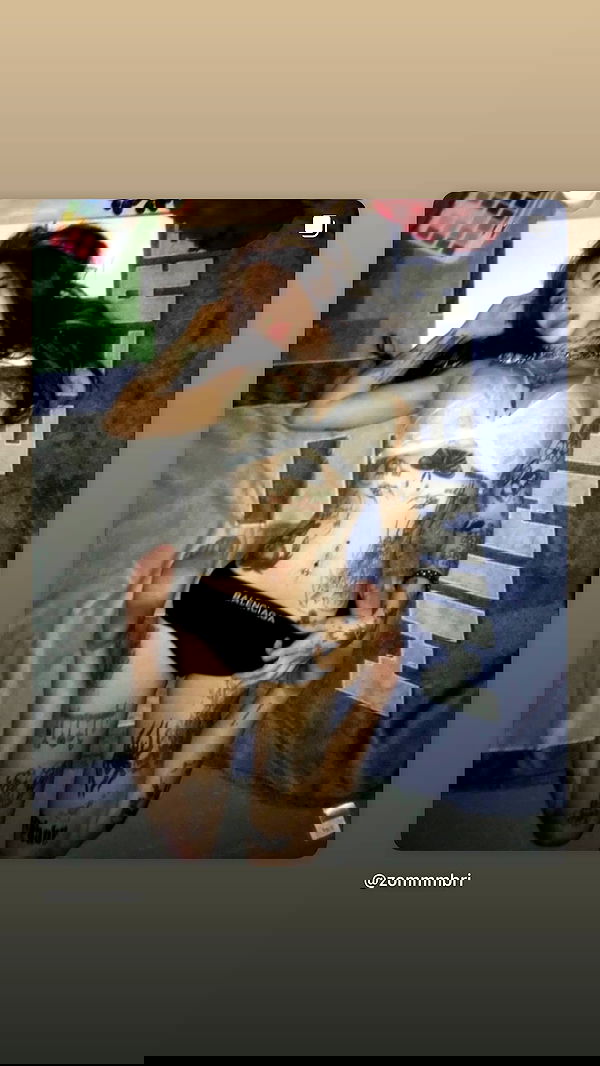 zommmbri image ~ Altpins