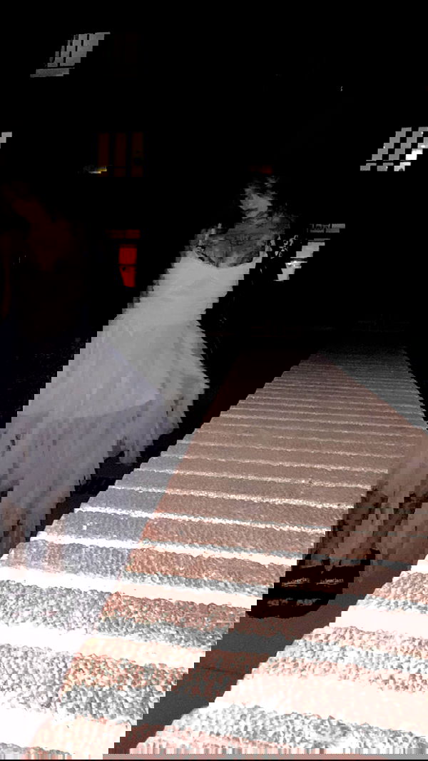 zommmbri image ~ Altpins