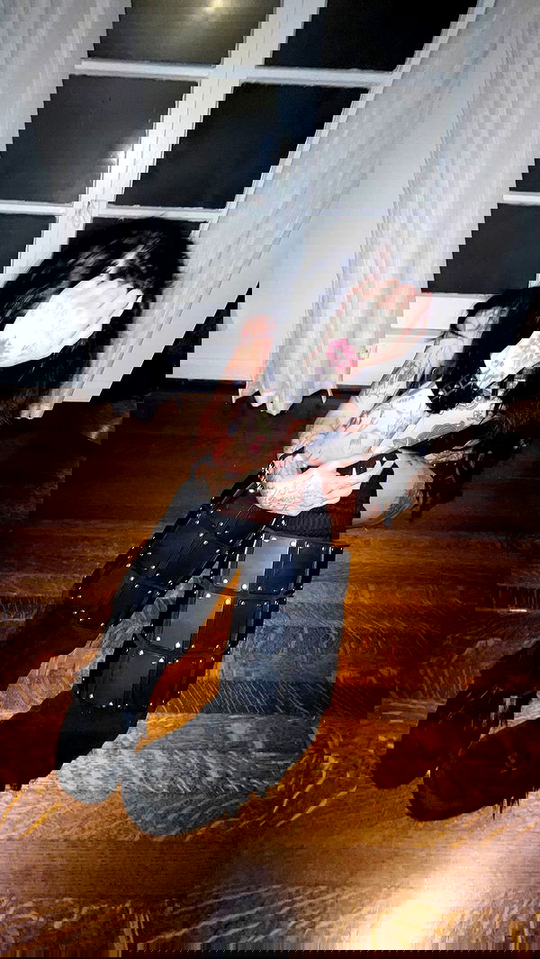 zommmbri image ~ Altpins