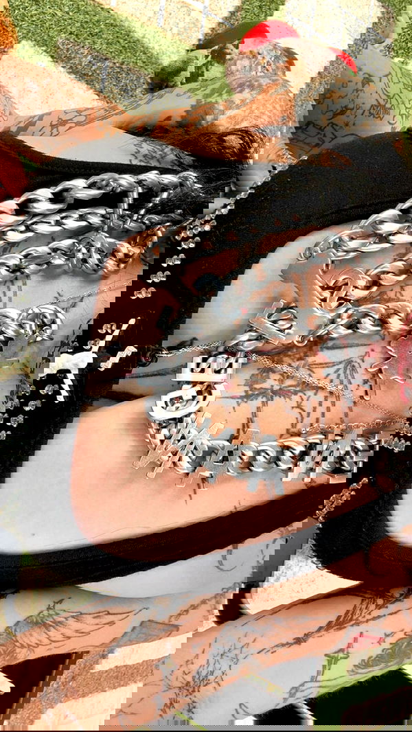 zommmbri image ~ Altpins