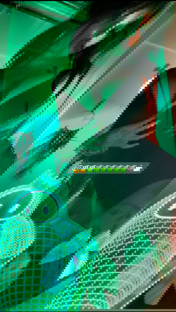 zommmbri image ~ Altpins