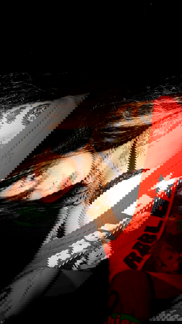 zommmbri image ~ Altpins