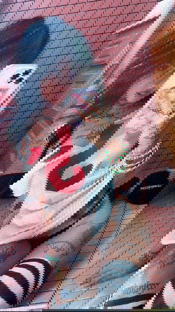 zommmbri image ~ Altpins