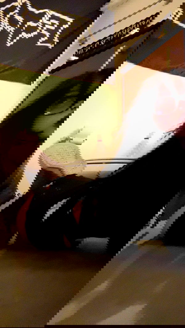 zommmbri image ~ Altpins