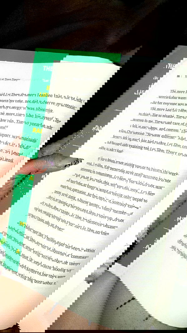 zommmbri image ~ Altpins