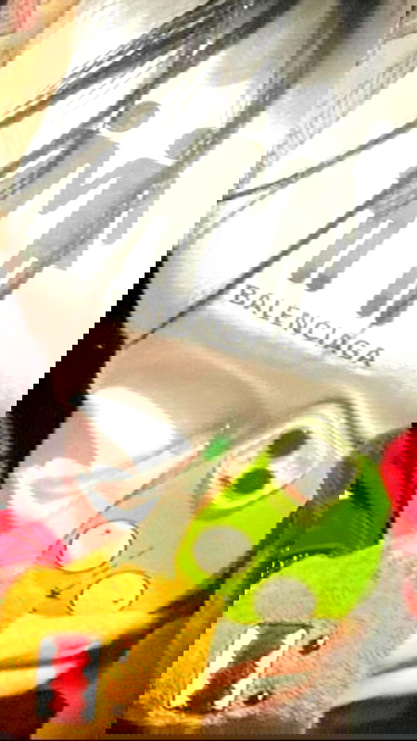 zommmbri image ~ Altpins