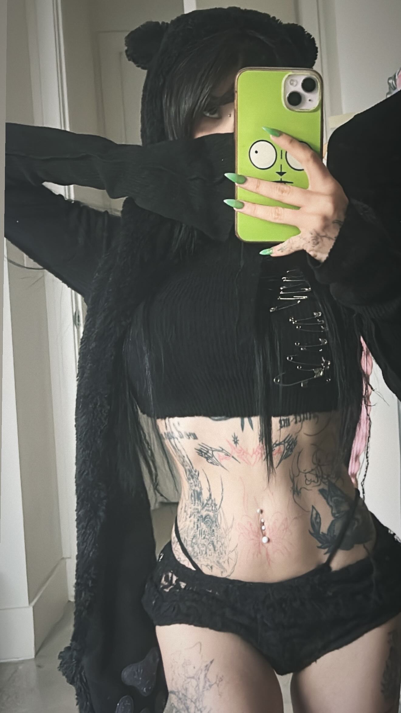 zommmbri instagram image archive image