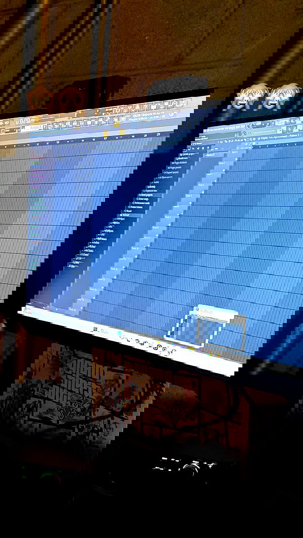 zommmbri image ~ Altpins