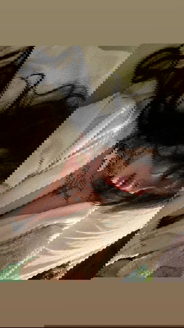 zommmbri image ~ Altpins