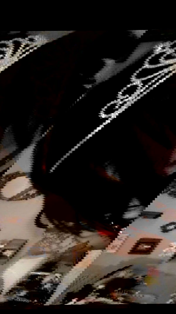 zommmbri image ~ Altpins