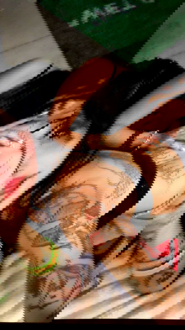 zommmbri image ~ Altpins