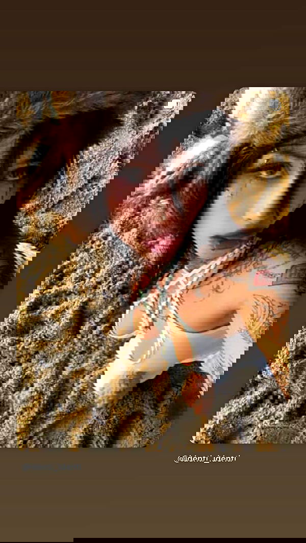 zommmbri image ~ Altpins