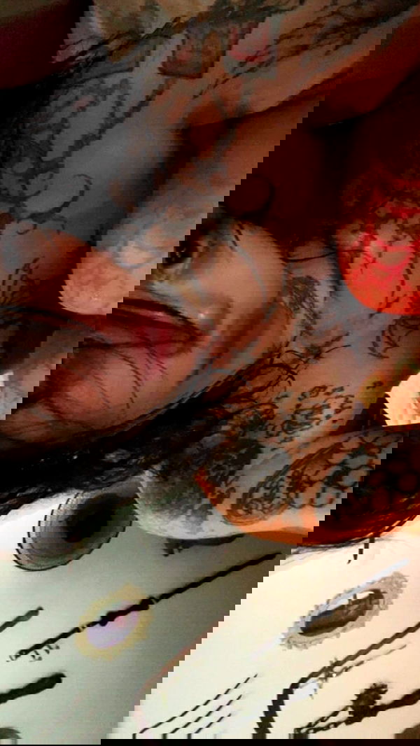 zommmbri image ~ Altpins