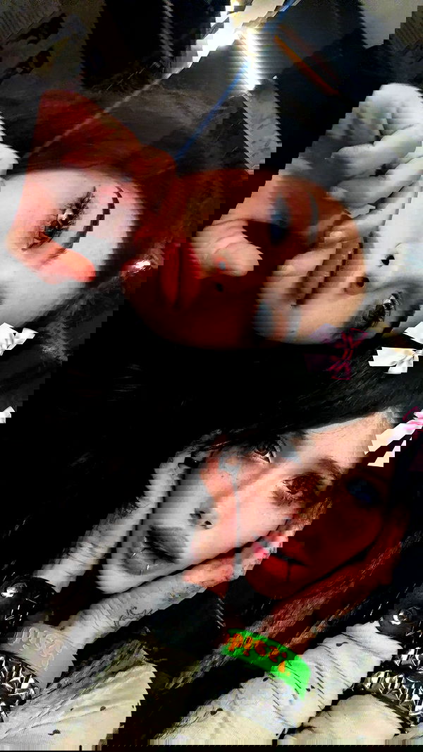 zommmbri image ~ Altpins