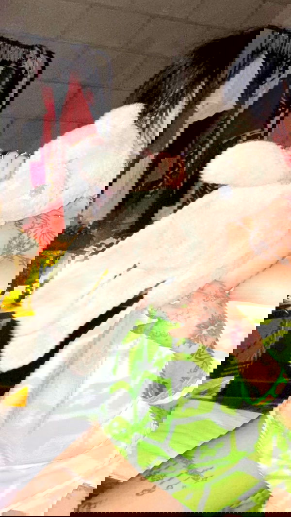 zommmbri image ~ Altpins