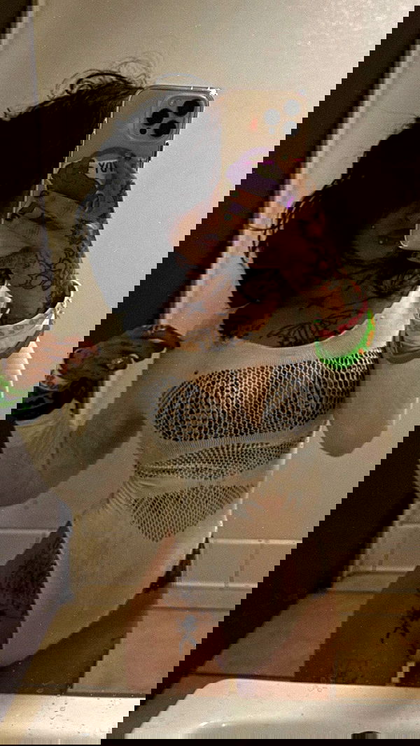 zommmbri image ~ Altpins