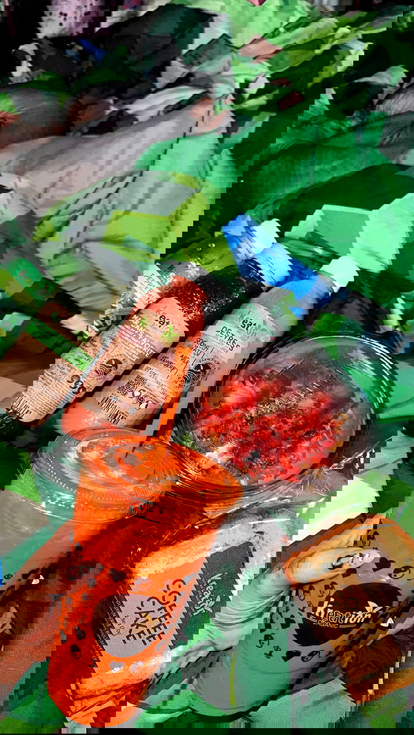 zommmbri image ~ Altpins