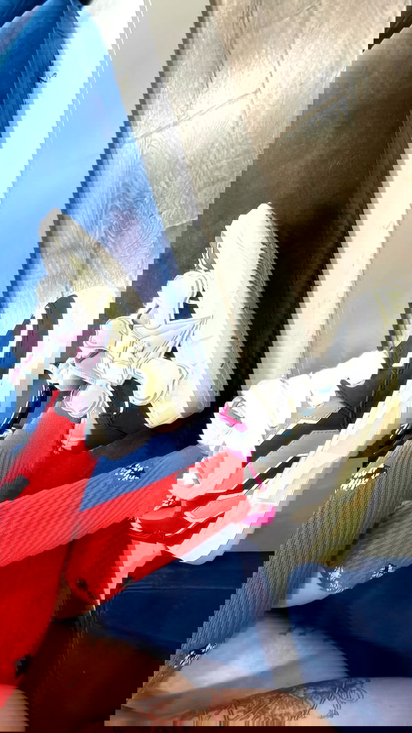 zommmbri image ~ Altpins