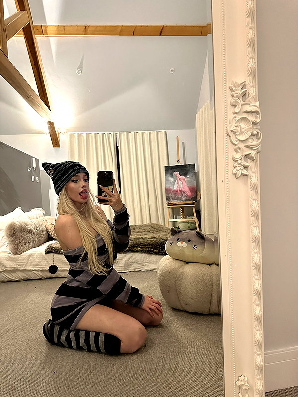 aleksandraverse tiktok image archive image
